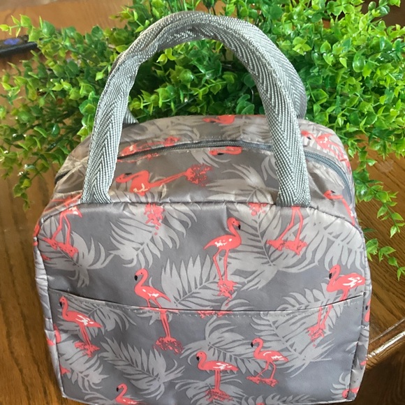 NIP Gray Flamingo Print lunch bag - Picture 1 of 6